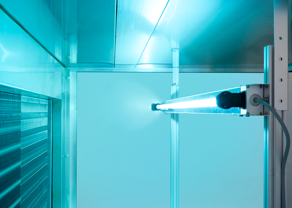 UV-STICK-AL single unit installed inside an AHU coil chamber